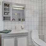 3 Bedroom Gorgeous In Holiday home
