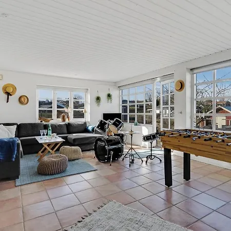 3 Bedroom Gorgeous In Broager